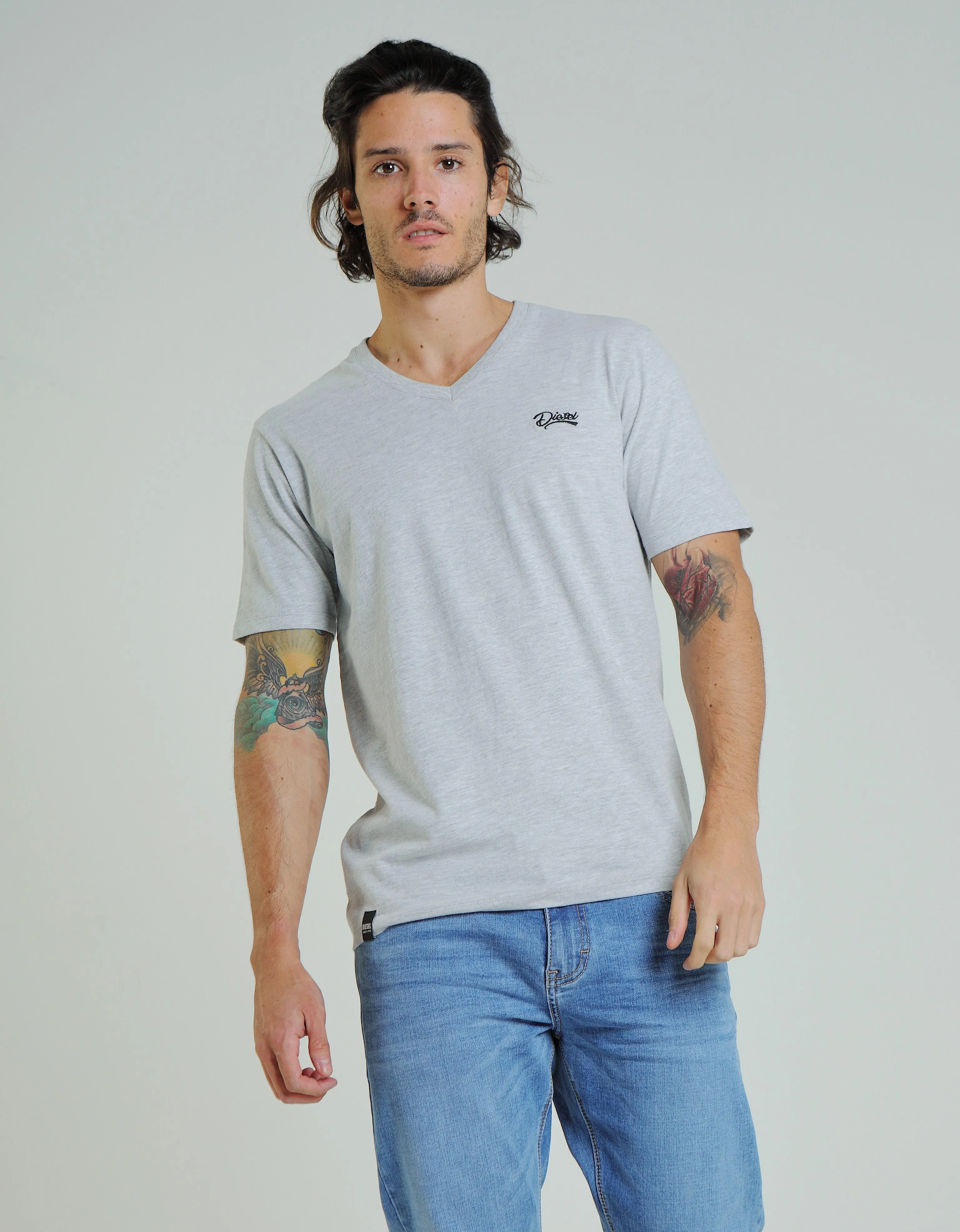 Basic Oakley V Neck Pebble