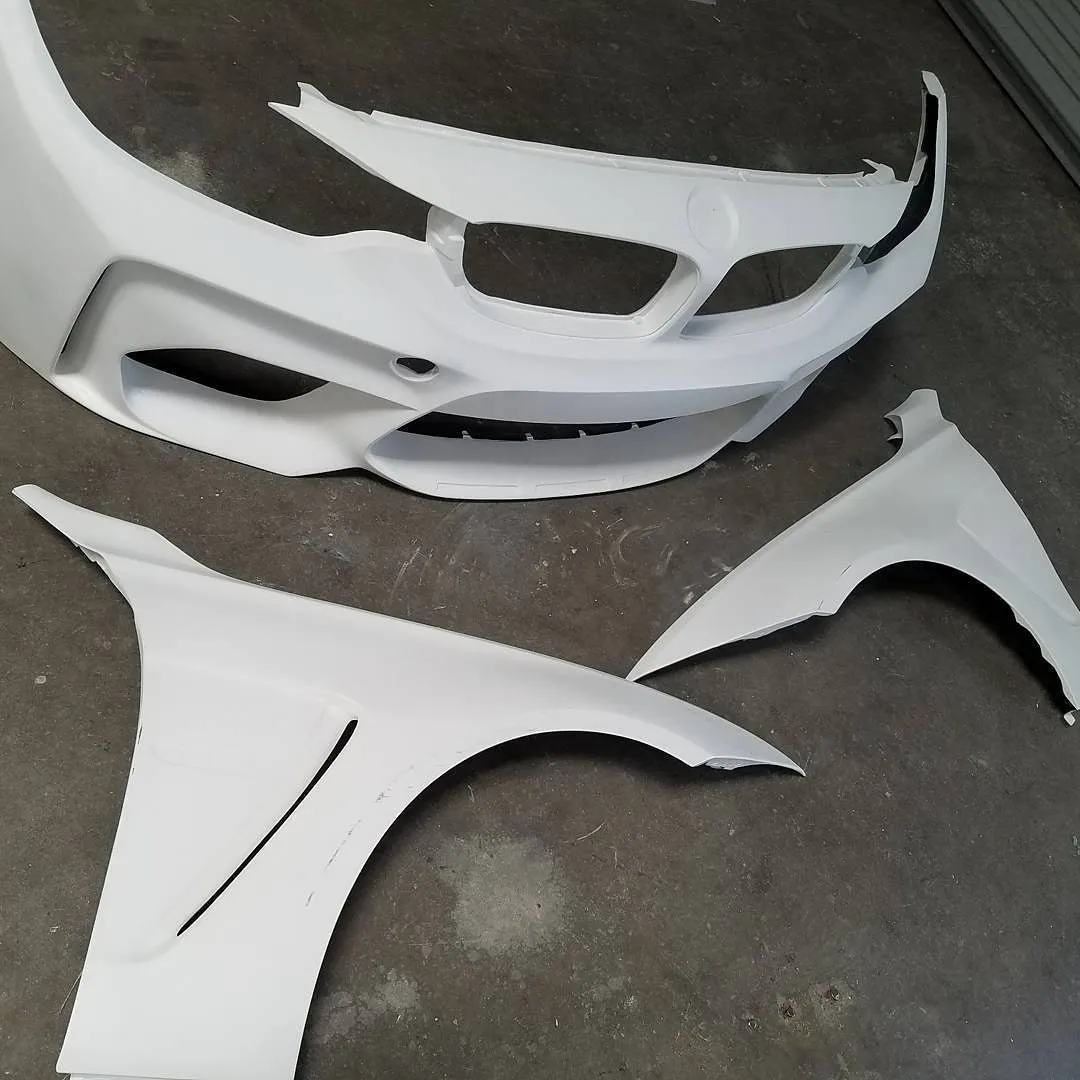 Dinmann BMW F80 M3 Full Replacement Fenders in FRP fiberglass