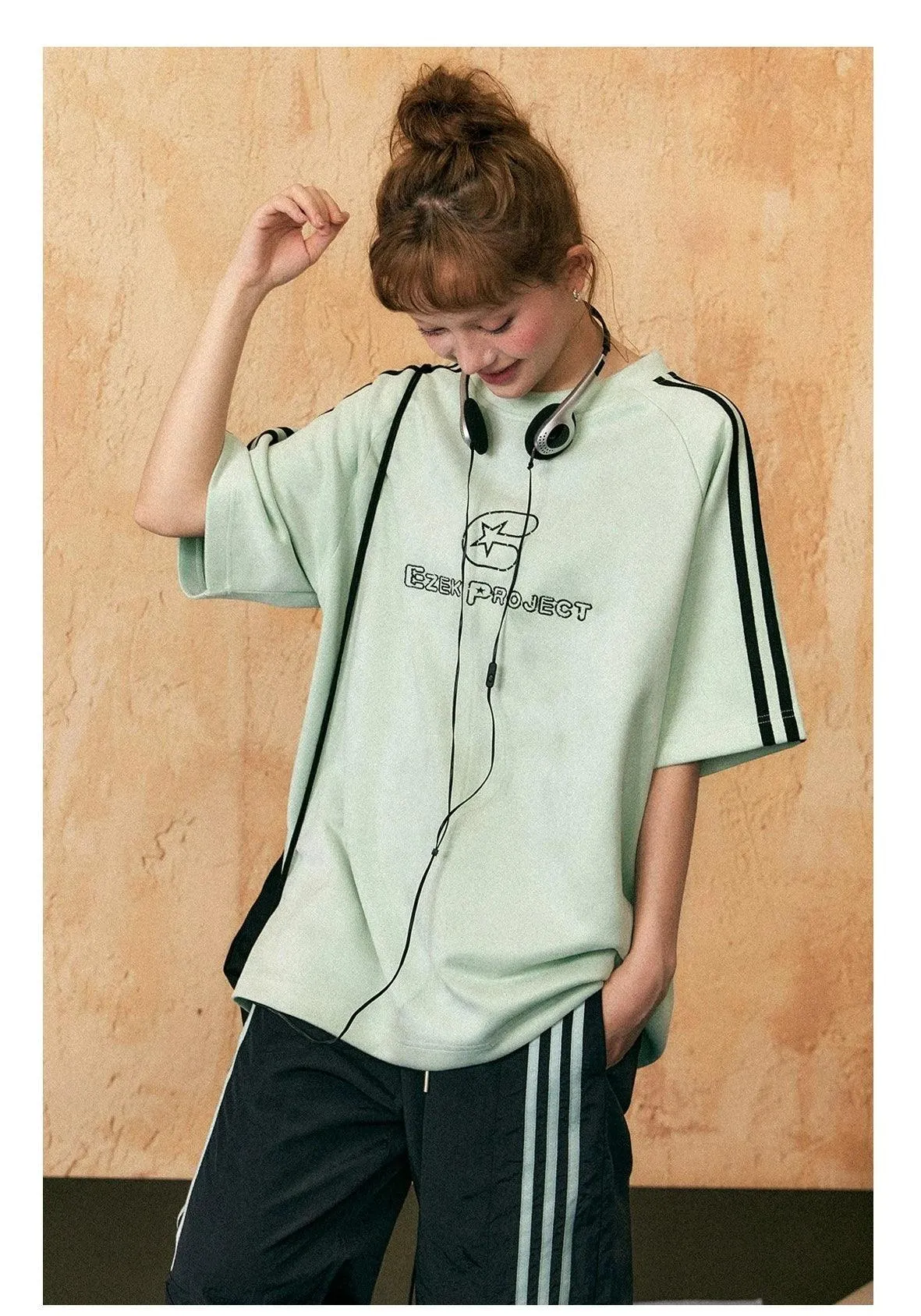 Ezek Free Project Sporty Two-Piece Set - Unisex Graphic T-Shirt And Wide-Leg Track Pants