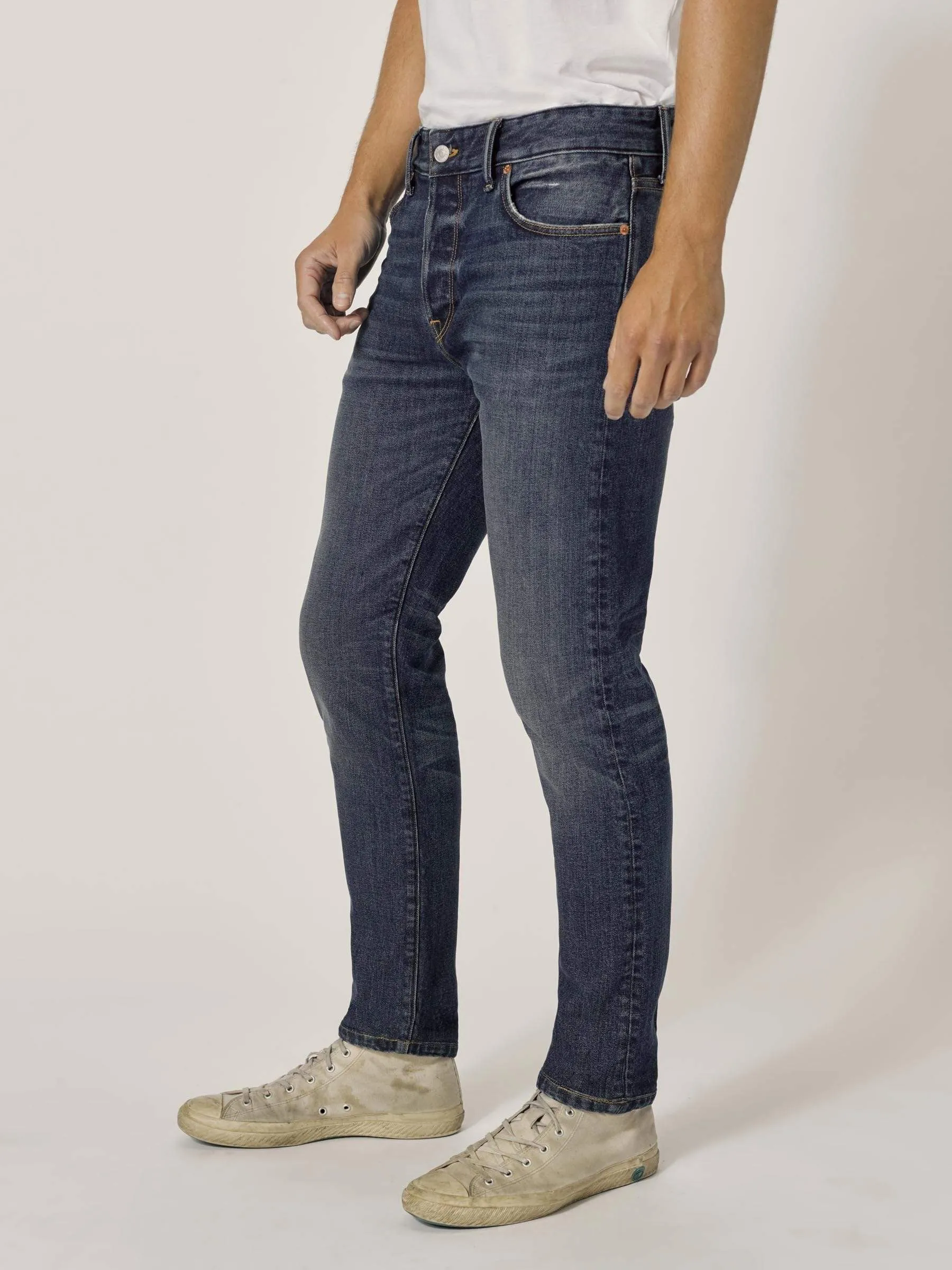 M001 Medium Wash Maverick Slim Jean