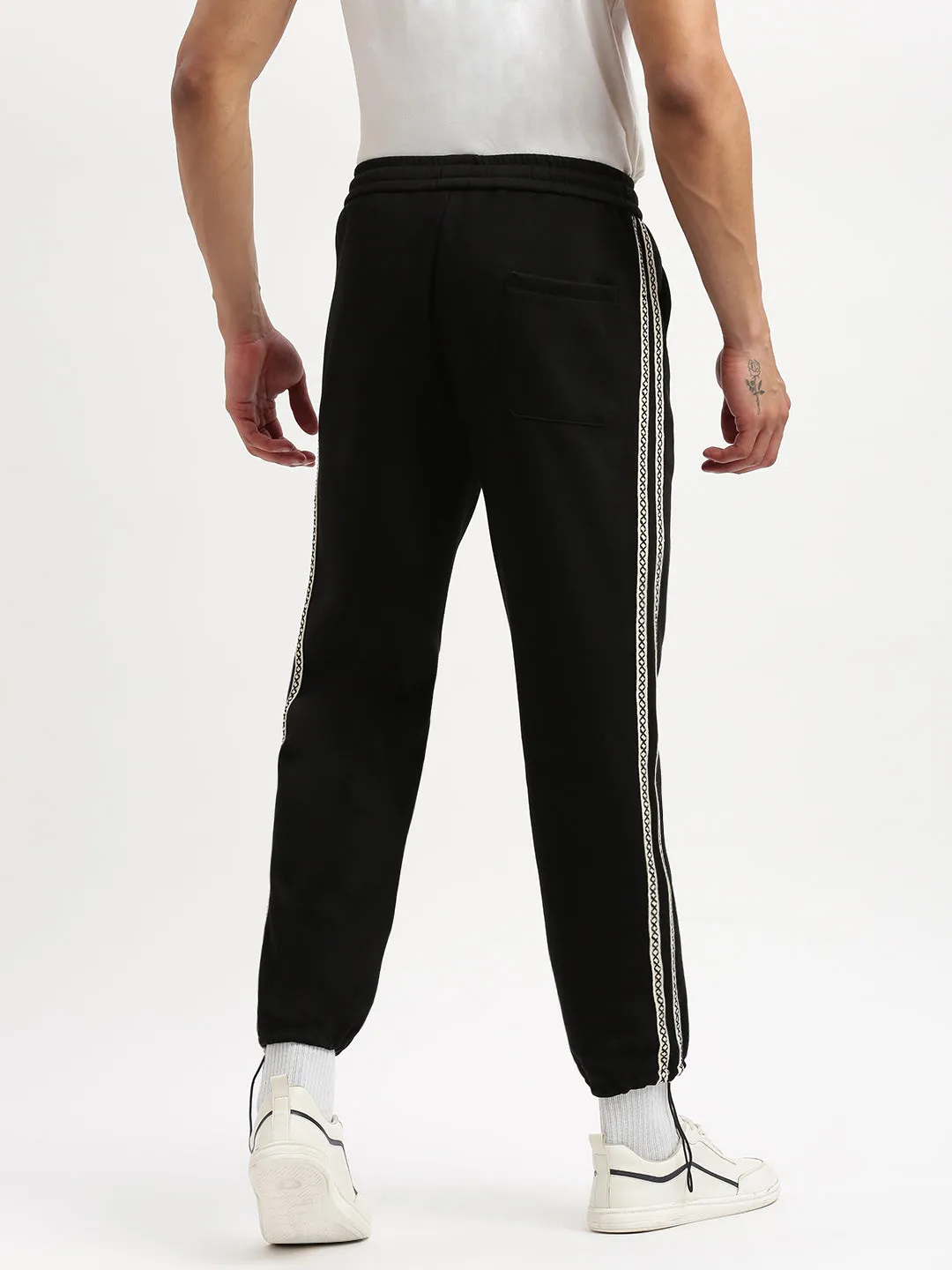 Men Slim Fit Solid Black Track Pant