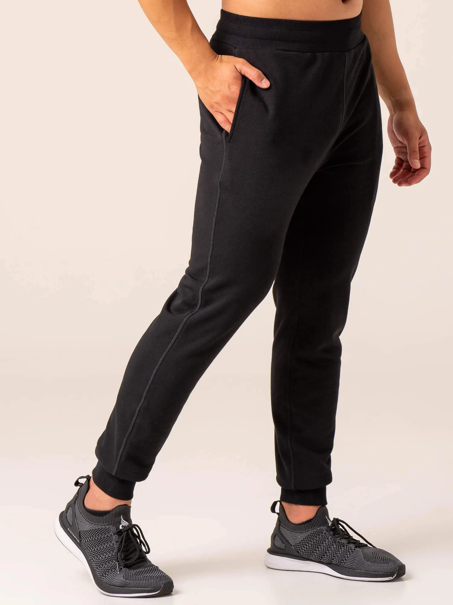 Terrain Track Pants - Black