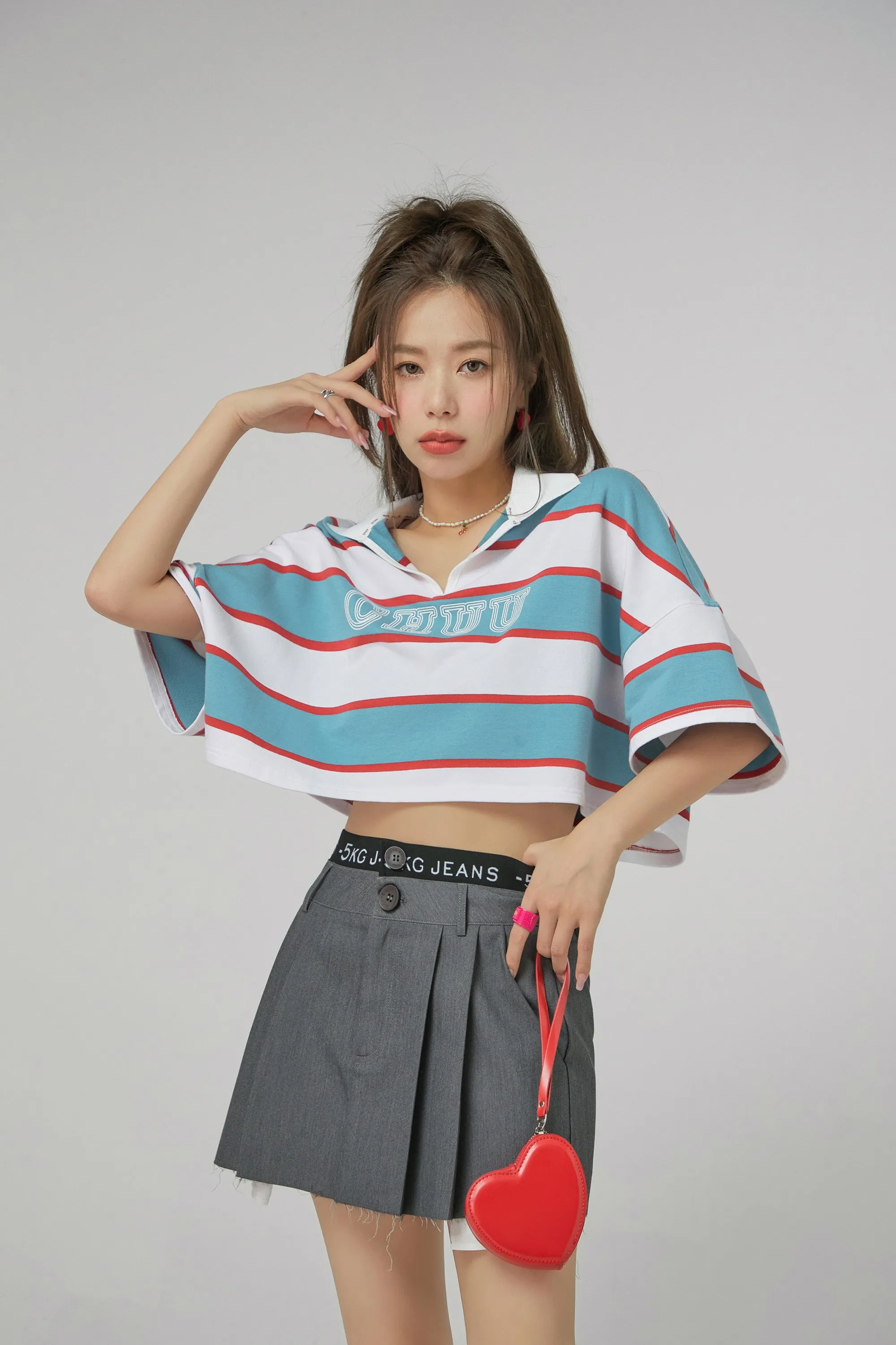 V-Neck Stripe Crop T-Shirt